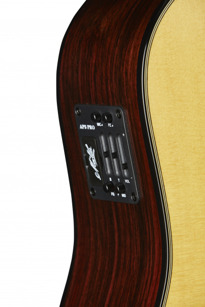 Гитара электроакустическая Maton TE1