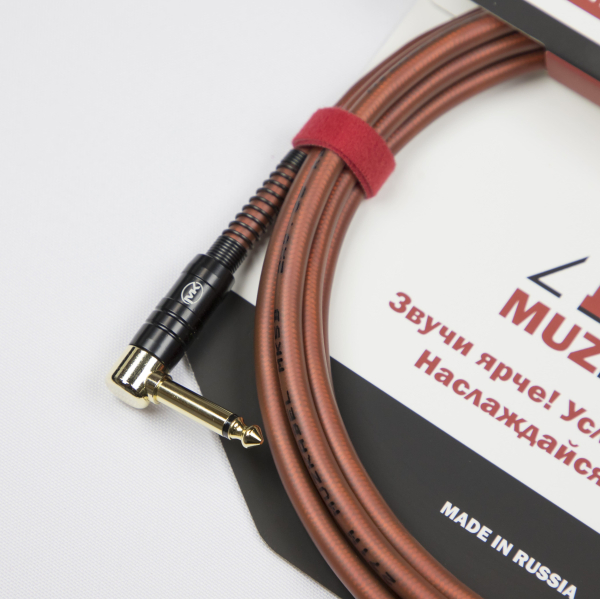 Гитарный кабель MUZKABEL JZMK5B(R) - 1,5 метра, JACK - JACK (Угловой)