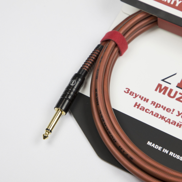 Гитарный кабель MUZKABEL JZMK5B - 1,5 метра, JACK (моно) - JACK (моно)