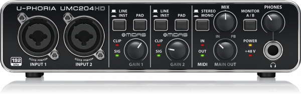 Звуковая карта Behringer UMC204HD